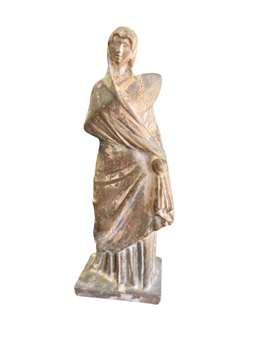 Tanagra Figurine-photo-2