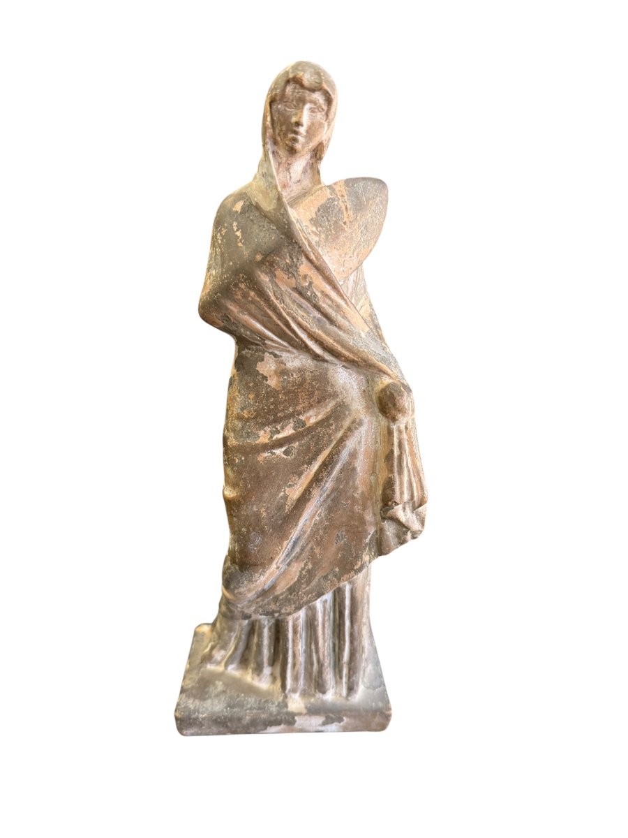 Tanagra Figurine