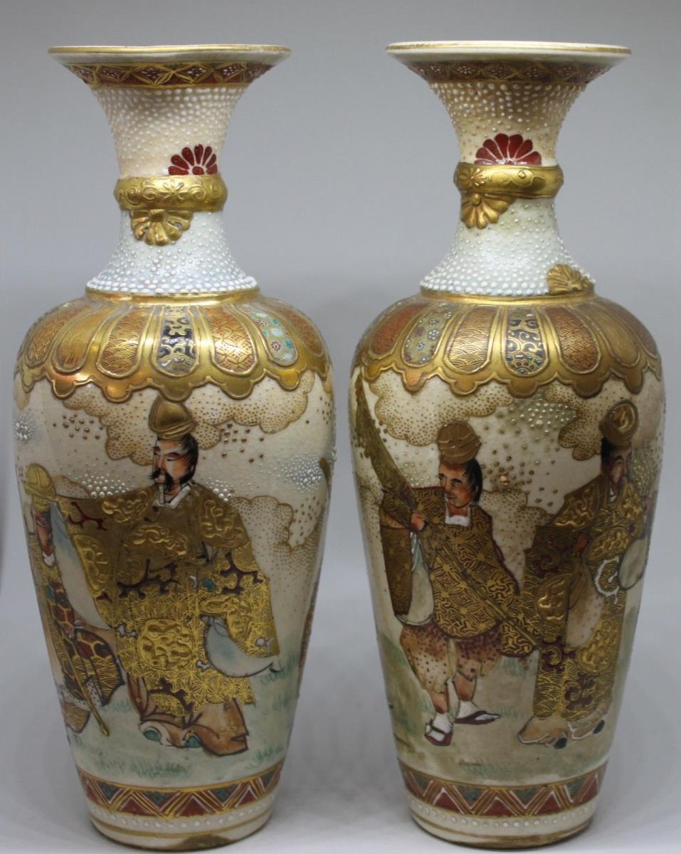 Pair Of Small Japanese Vases XIXth Edo Period