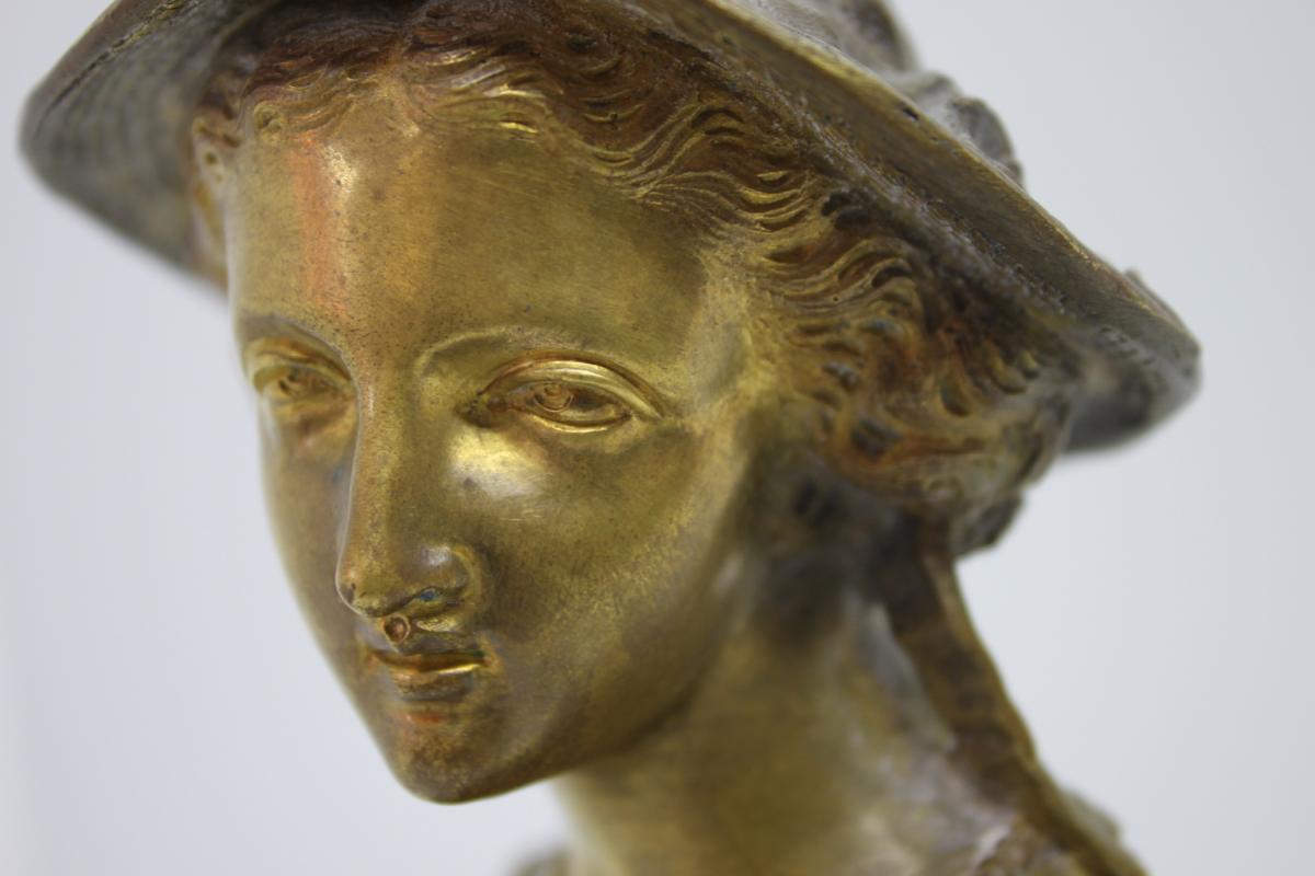XIXth Century Bronze Of A Woman-photo-2
