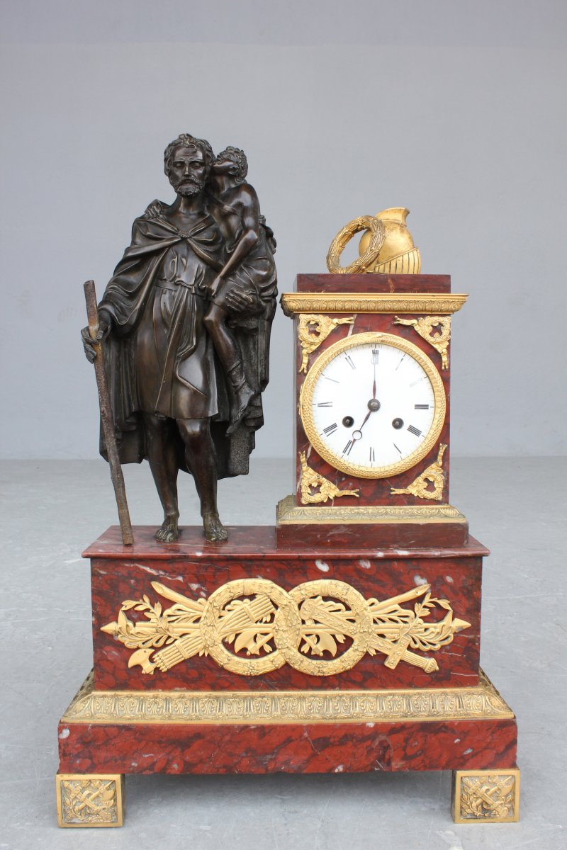 Pendule à Décor De Soldat Romain Epoque XIXème