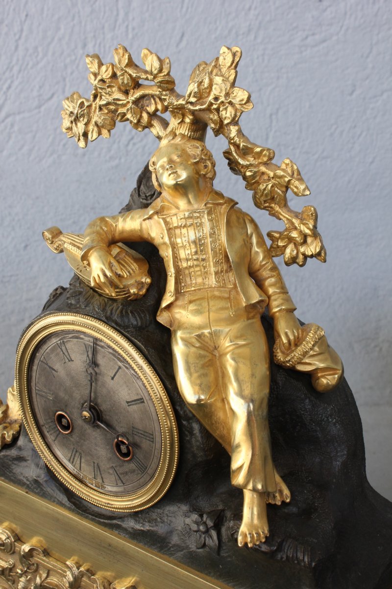 Late 19th Sleeping Violin Player Clock In Gilt Bronze-photo-1