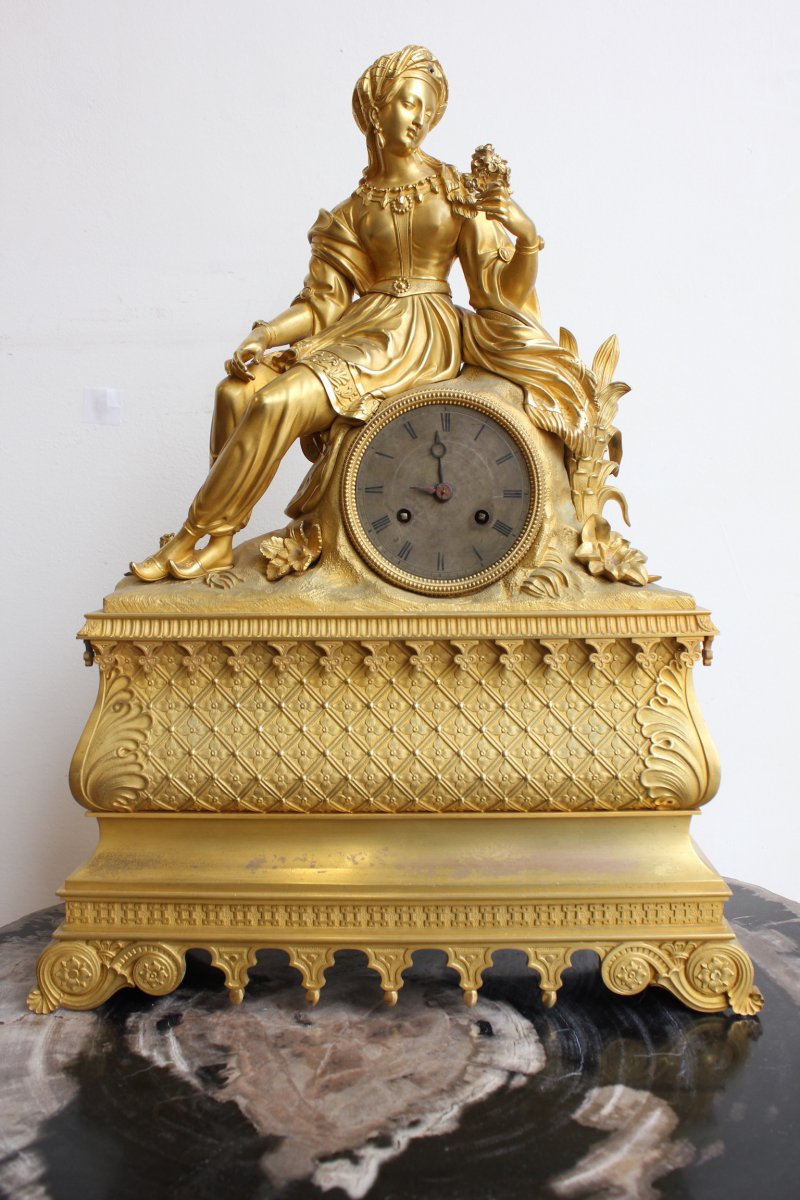Pendule Ottomane Femme à La Rose XIXème 