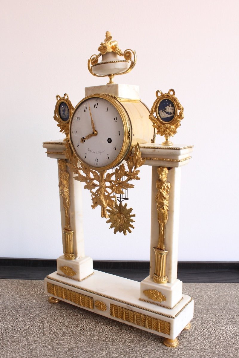 Louis XVI Clock In Marble And Gilt Bronze-photo-3