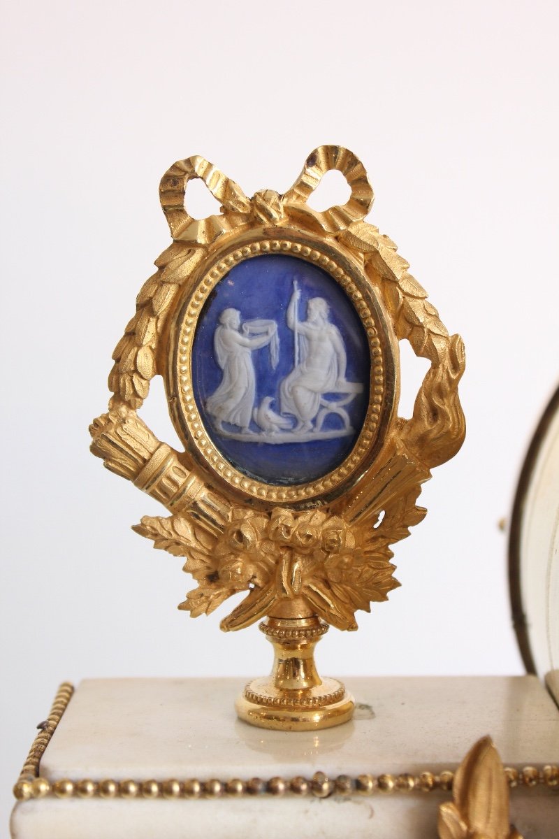 Louis XVI Clock In Marble And Gilt Bronze-photo-4