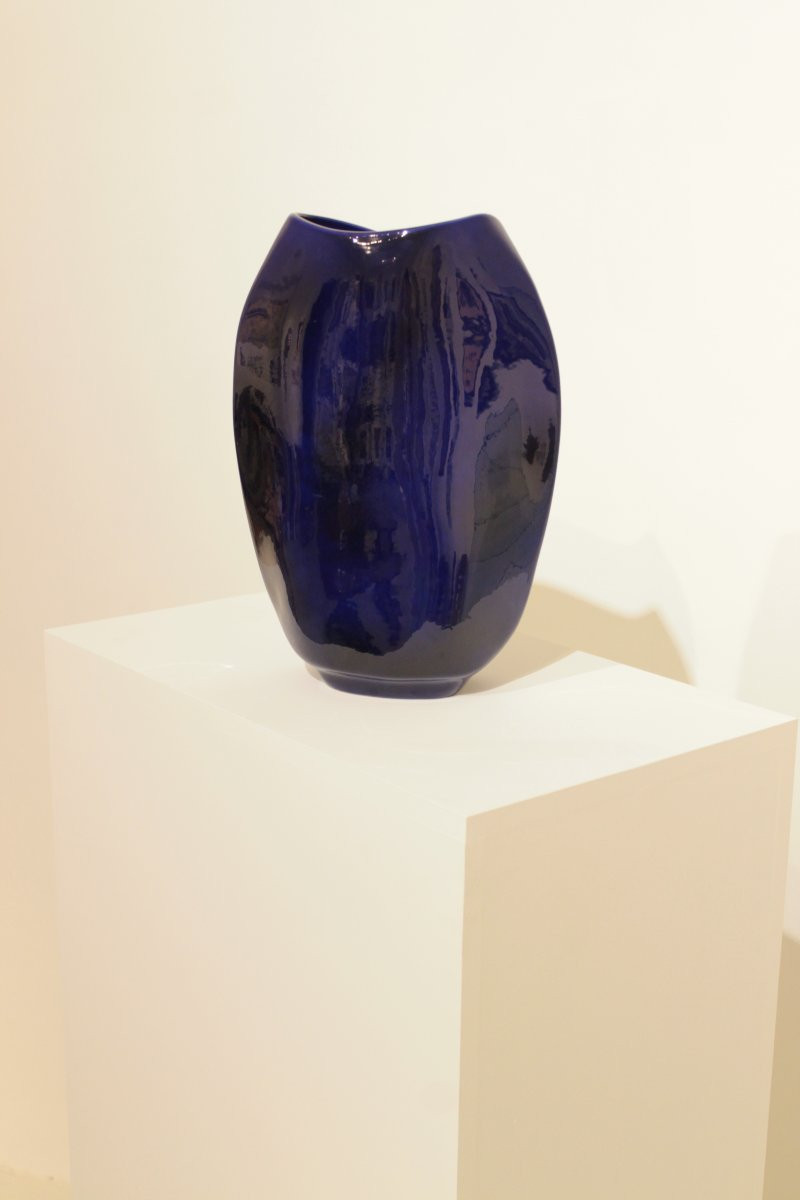 Important vase bleu en céramique émaillée signé de Max Idlas -photo-2
