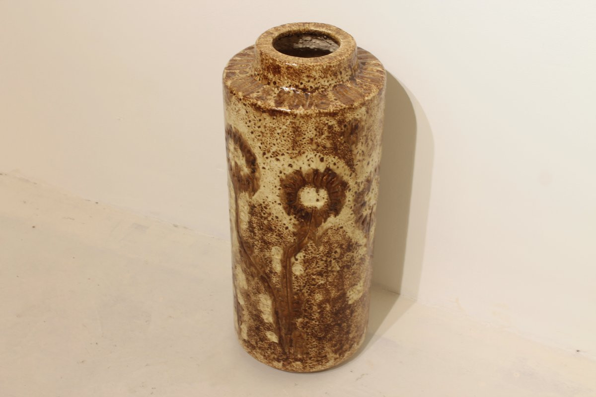 Large Ceramic Pot With Floral Decoration-photo-3