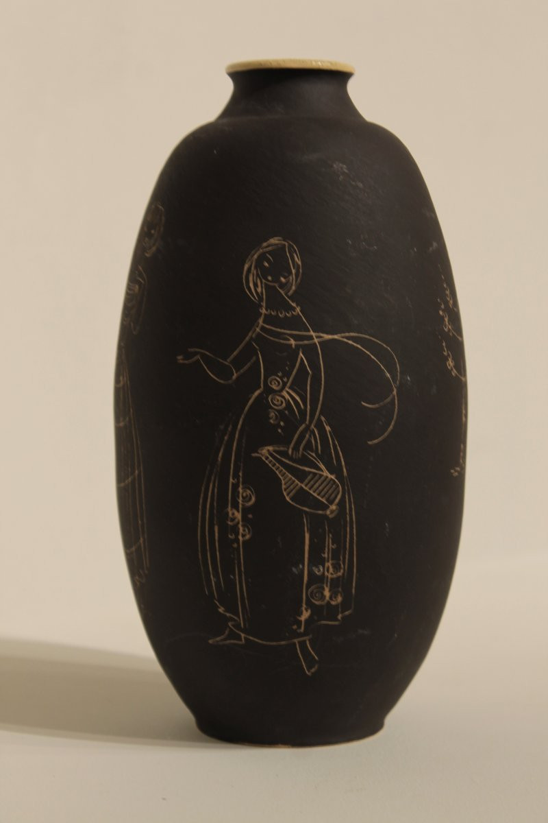 Ceramic Vase Decorated With Women And A Tree -photo-4