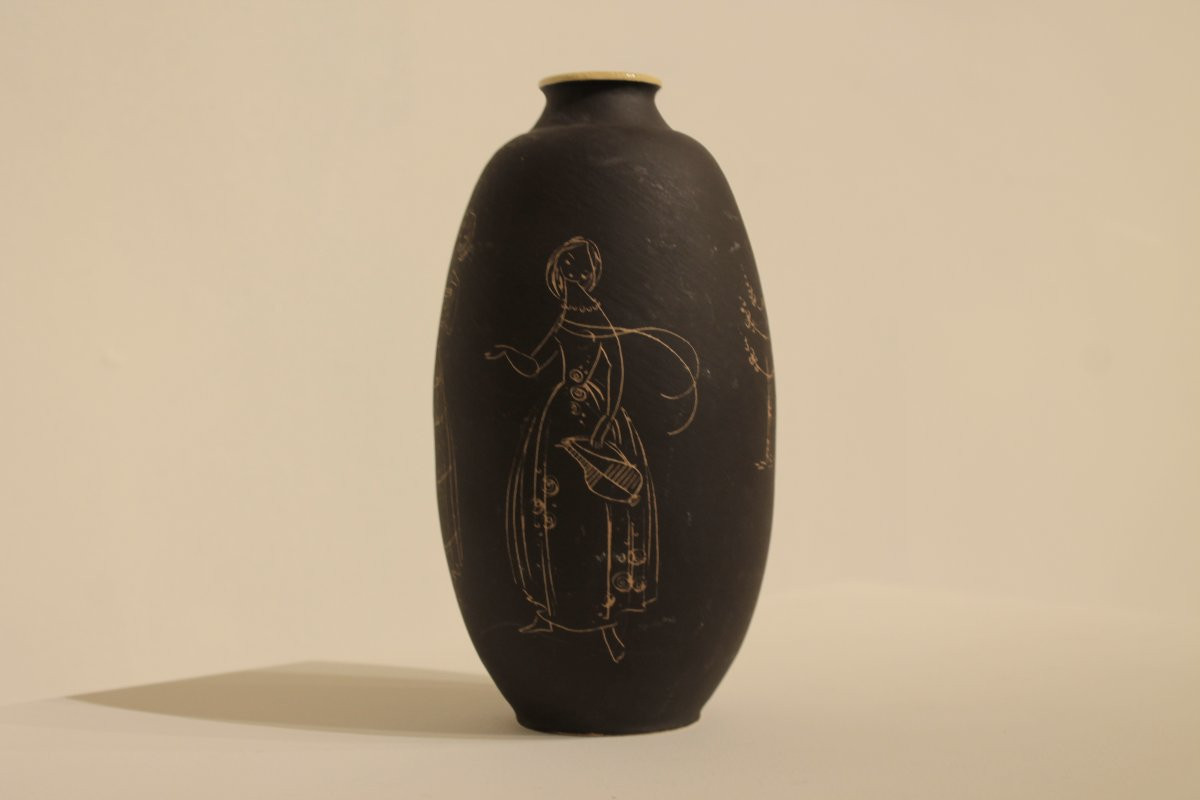 Ceramic Vase Decorated With Women And A Tree -photo-5