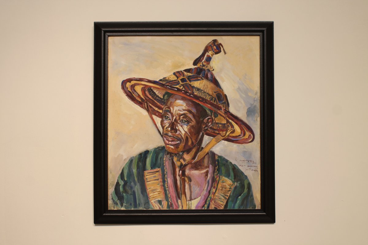 Grand portrait d'un Béninois au chapeau traditionnel de Pierre Matossy (1891-1969)-photo-3