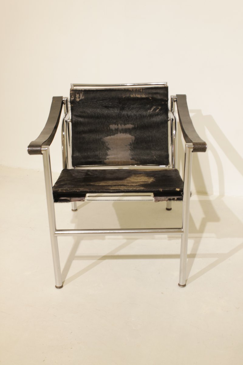 Lc1 Armchair With Tilting Backrest, Model B301 By Le Corbusier - No. 412 -photo-4