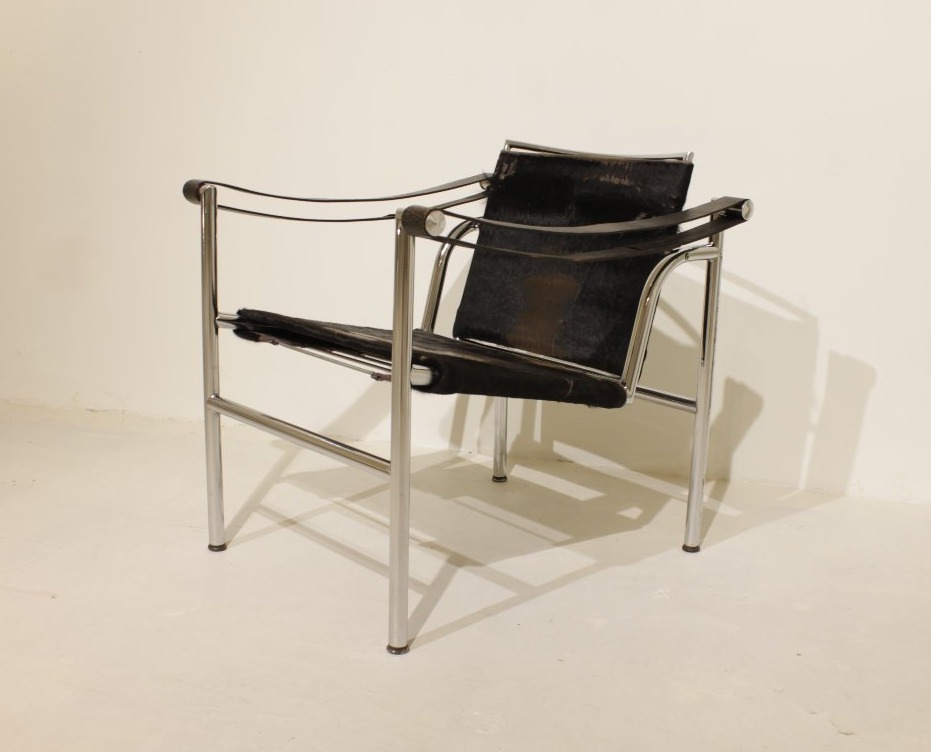 Lc1 Armchair With Tilting Backrest, Model B301 By Le Corbusier - No. 412 