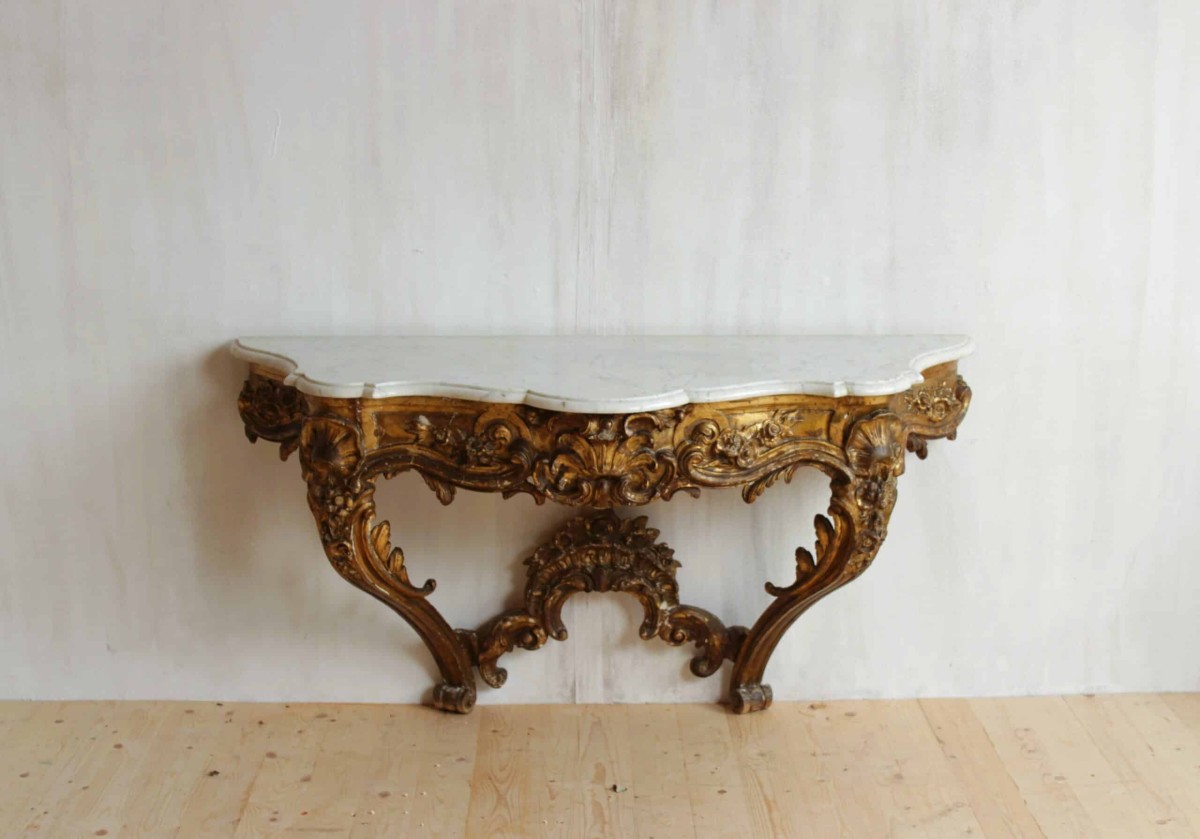 Console Louis XV