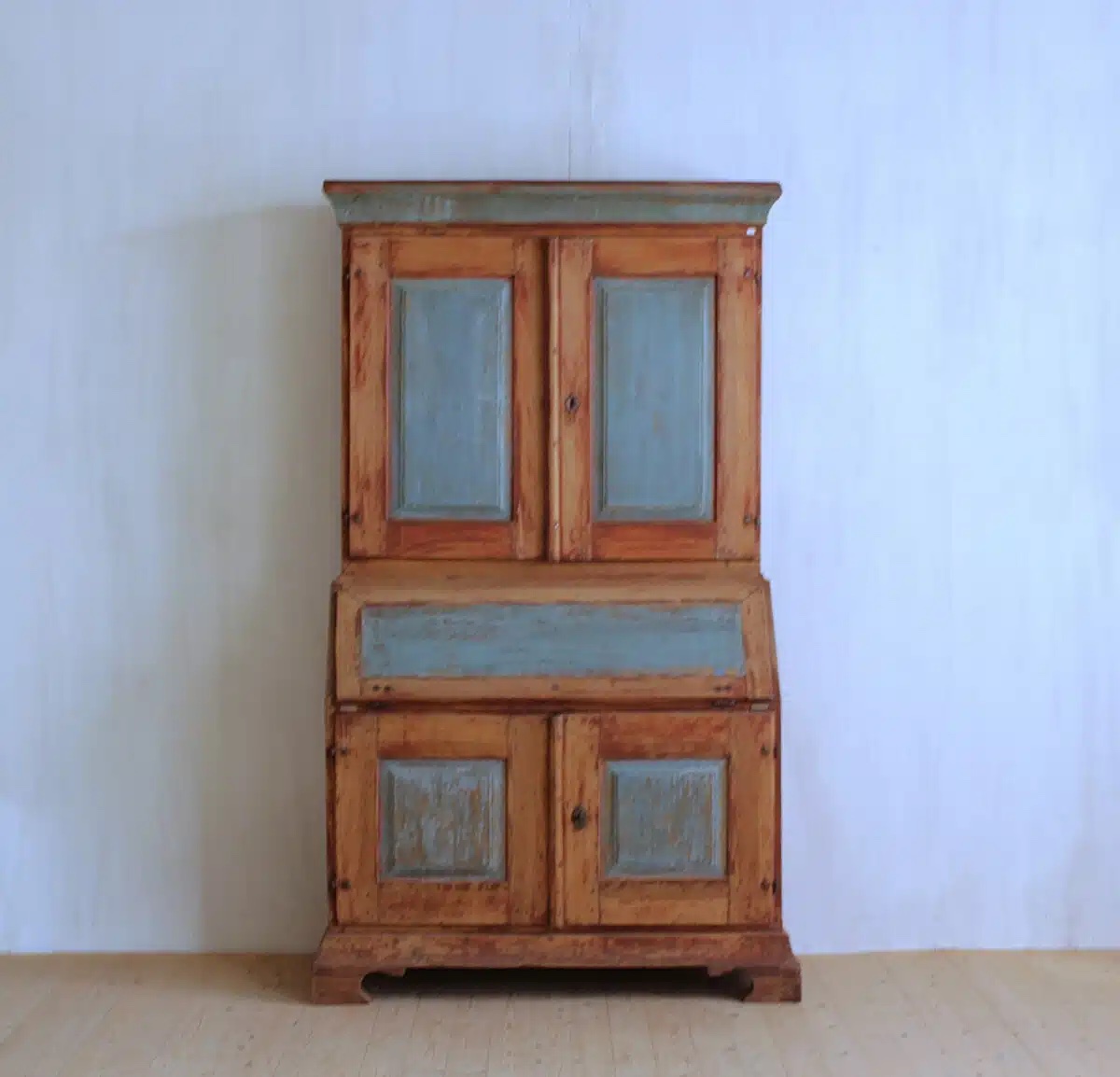 Gustavian Secretary-photo-2