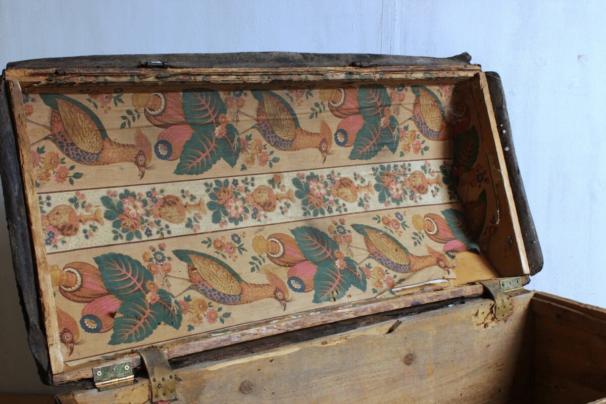 Leather Trunk-photo-3