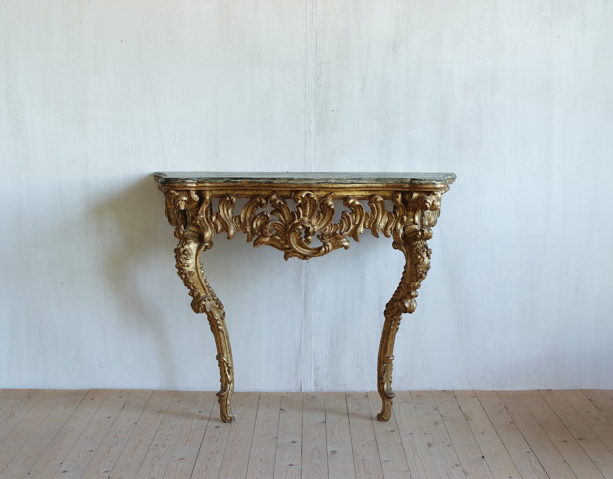 Rococo Console