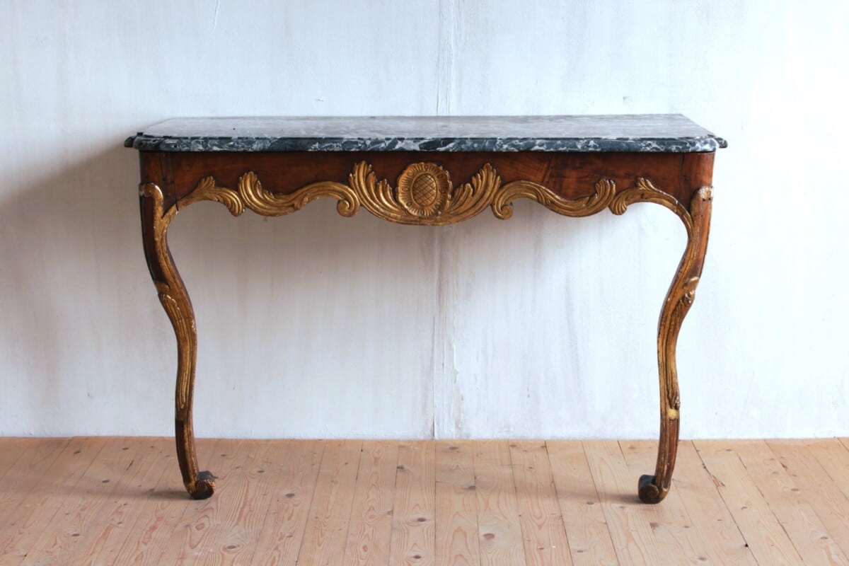 A Very Beautiful 18th-century Console Table 