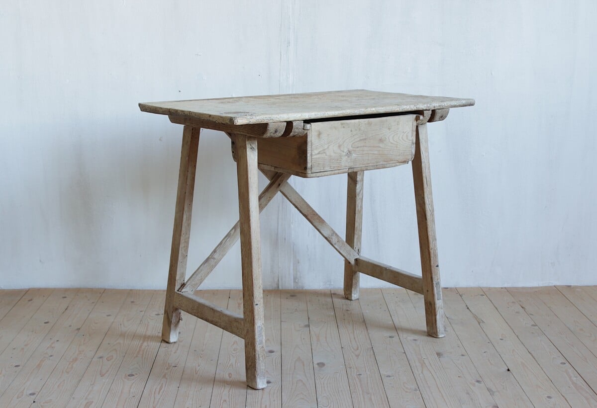 Table primitive italienne-photo-2