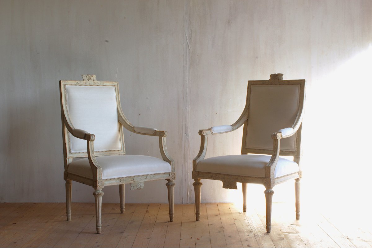 Paire de fauteuils gustaviens-photo-2