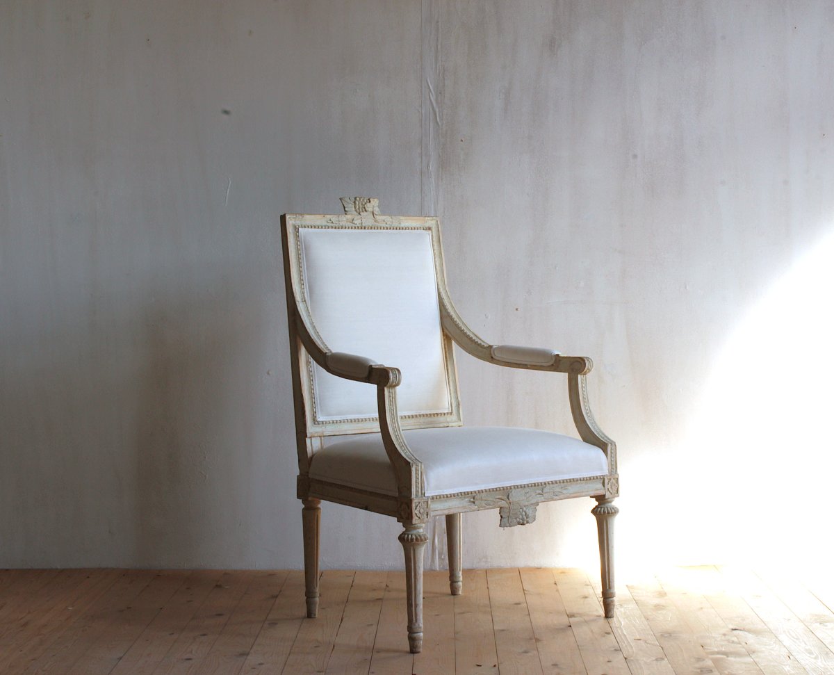 Paire de fauteuils gustaviens-photo-4