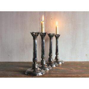 Série de 4 bougeoirs en argent