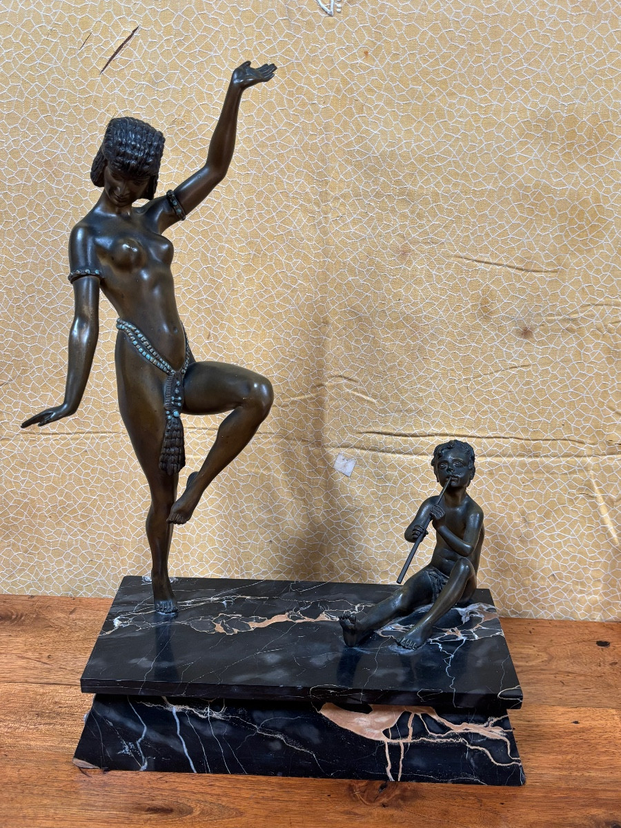 SCULPTURE EN BRONZE ART DÉCO