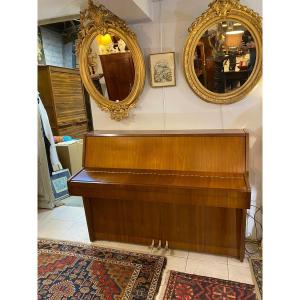 Kawai Upright Piano