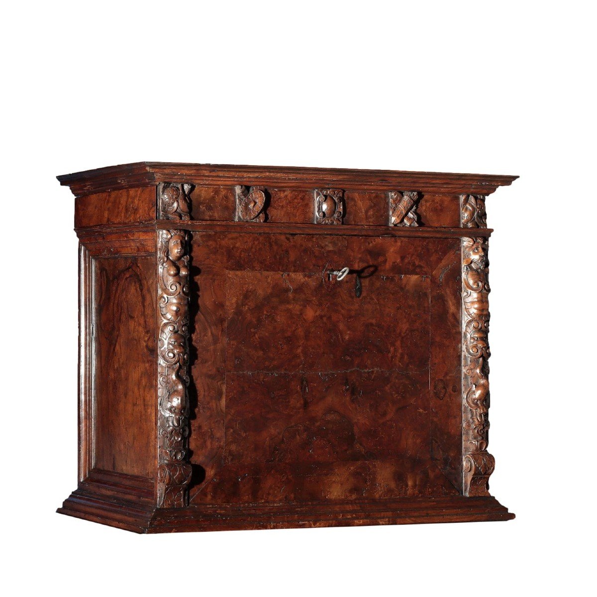 Cabinet Noyer Italie XVI-xvii Siècle