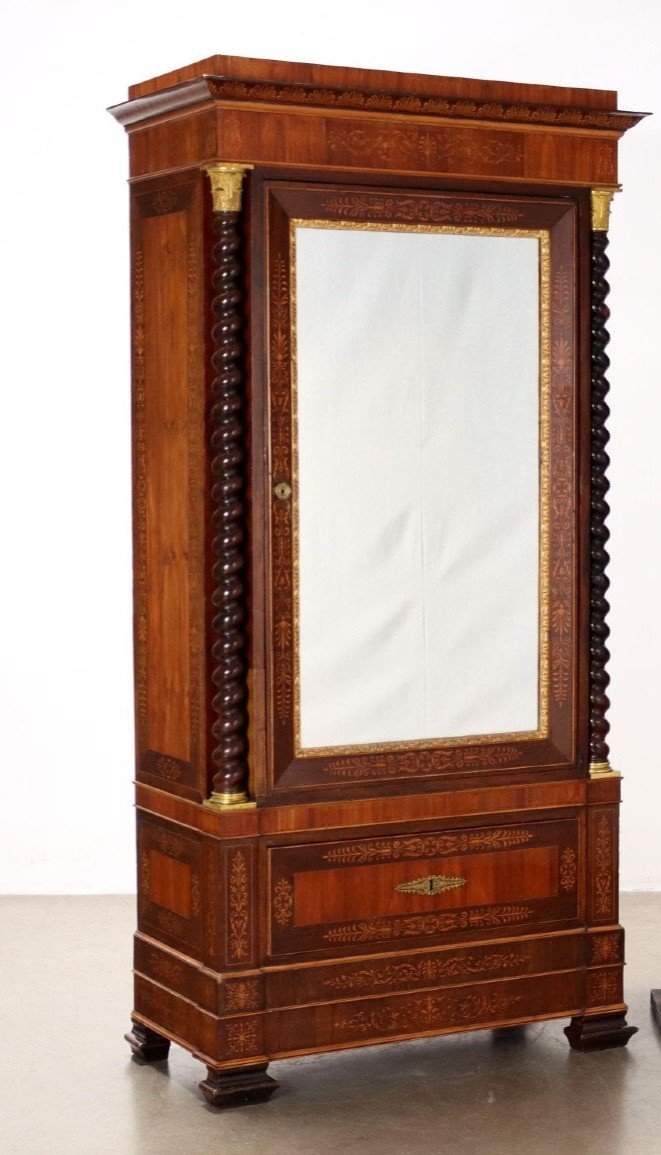 Armoire Charles X   Italie '800 avec Bronzes