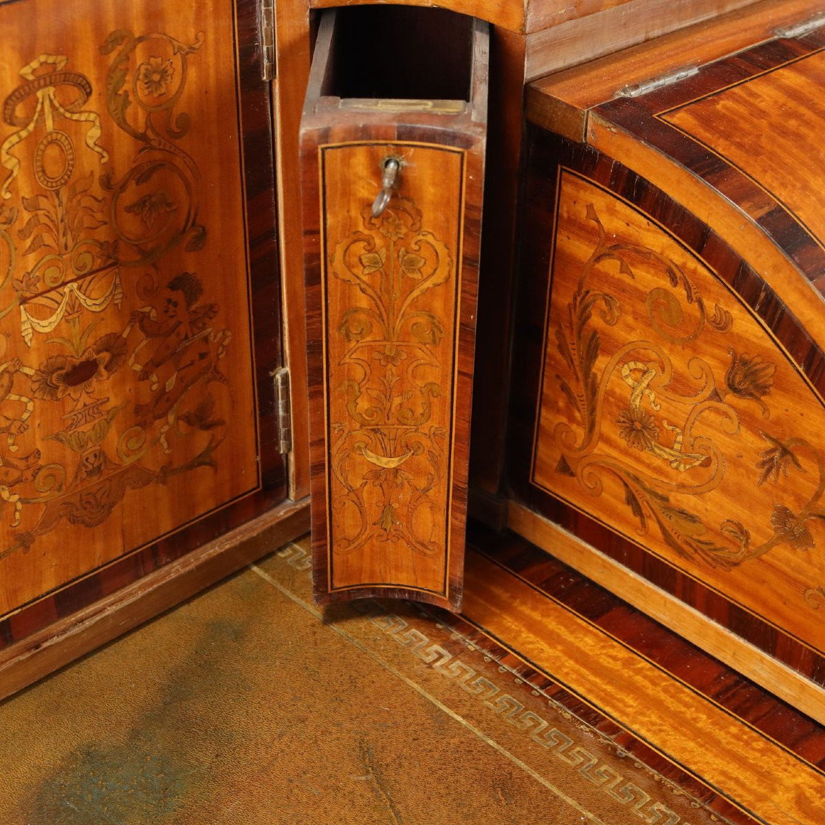 Bureau Victorien Ancien Style Carlton House Satinwood XIXe Siècle-photo-6