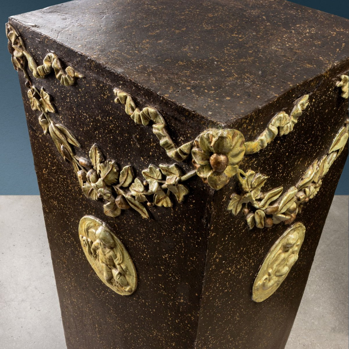 Group Of Four Neoclassical Vase Columns Italy Last Quarter Of The 18th Century-photo-1
