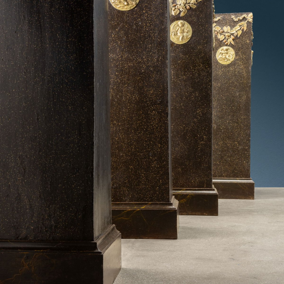 Group Of Four Neoclassical Vase Columns Italy Last Quarter Of The 18th Century-photo-3
