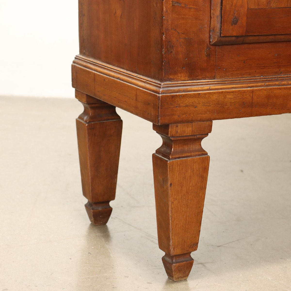 Antique Showcase Walnut Olive Inserts Velvet Italy XVIII Century-photo-3
