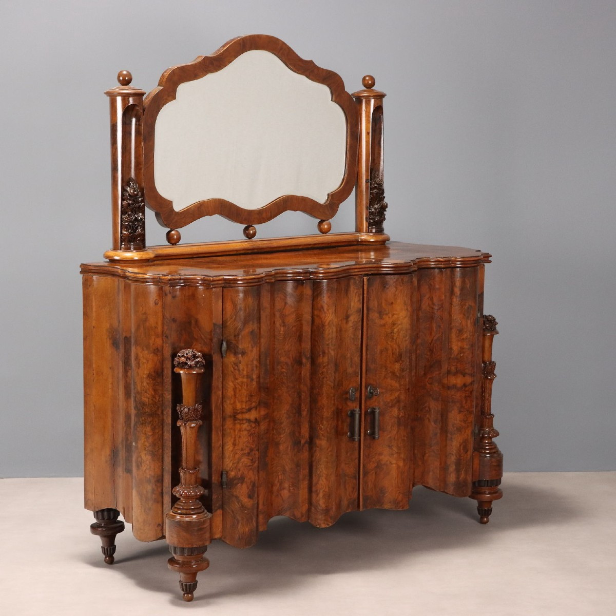 Commode avec miroir Italie, deuxième quart du XXe siècle