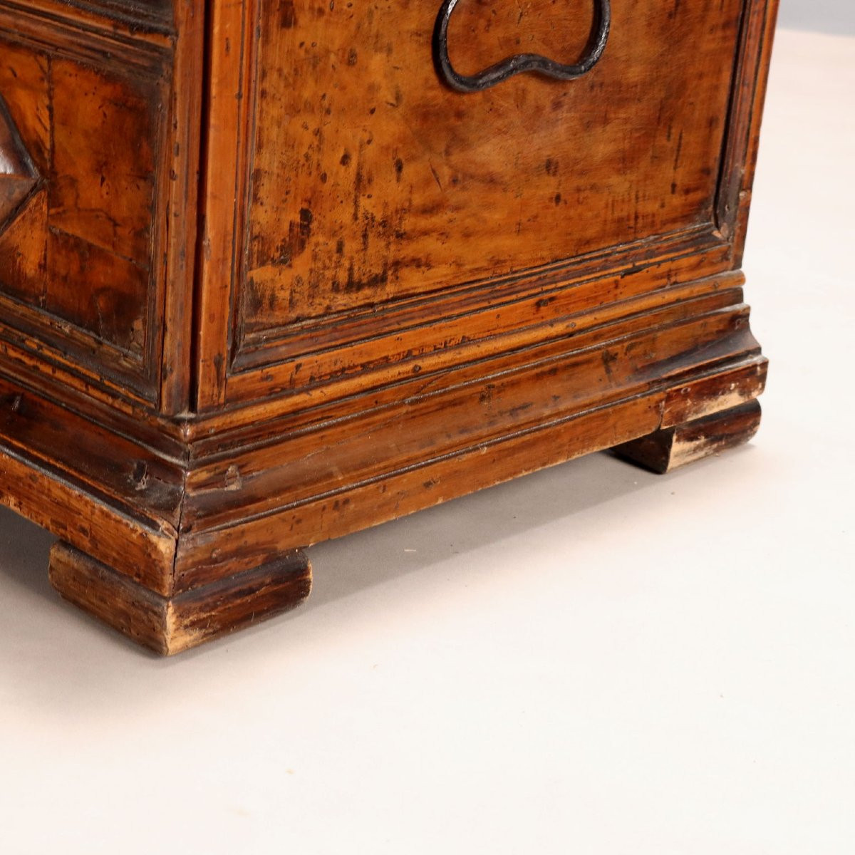 Walnut Chest Italy Late 18th Century-photo-4