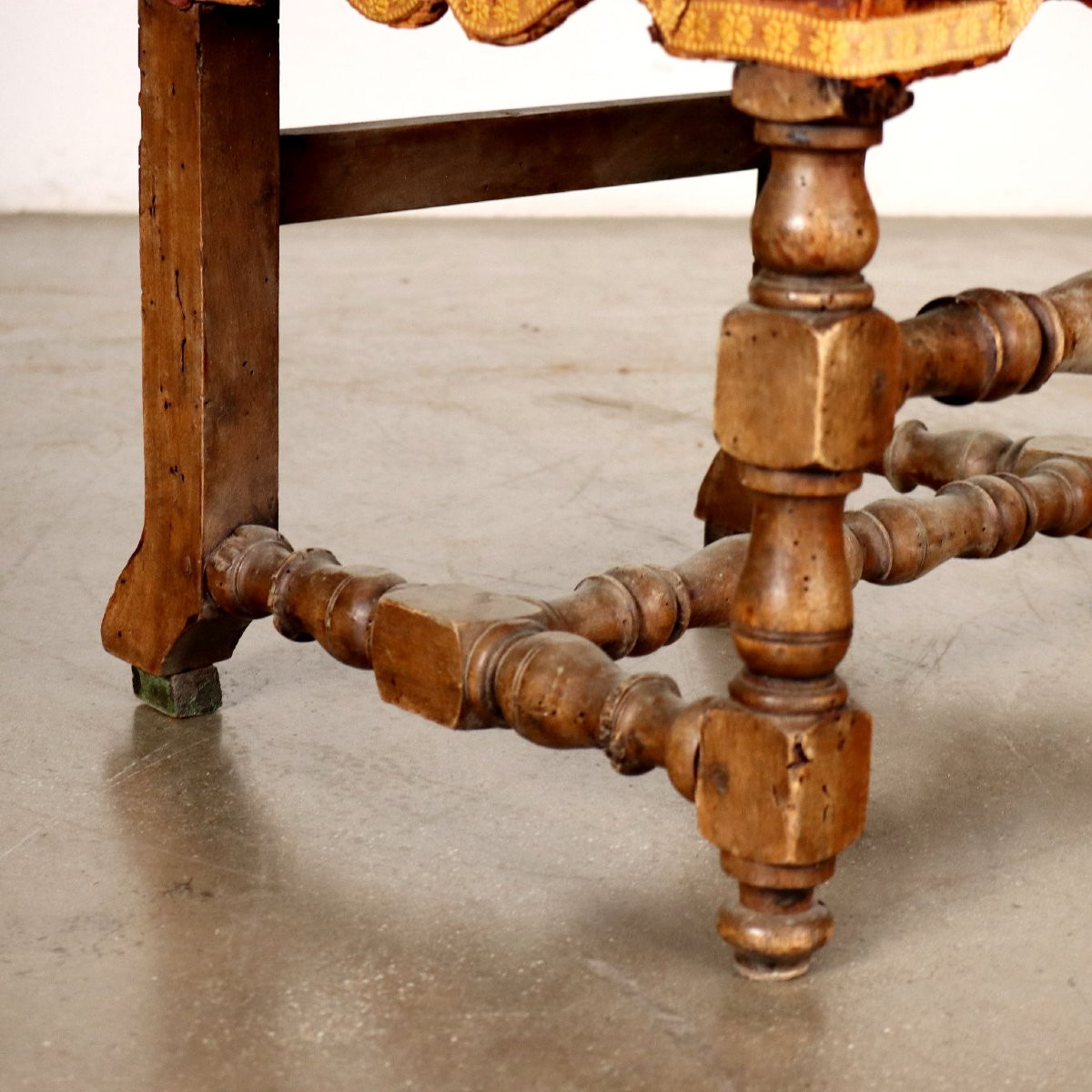 Pair Of Antique Baroque Chairs Walnut Leather XVII-xviii Century-photo-2