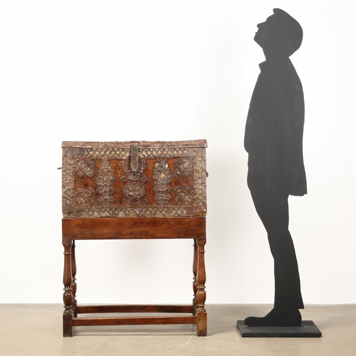 Neo-renaissance Style Trunk Wrought Iron Italy XIX Century-photo-2