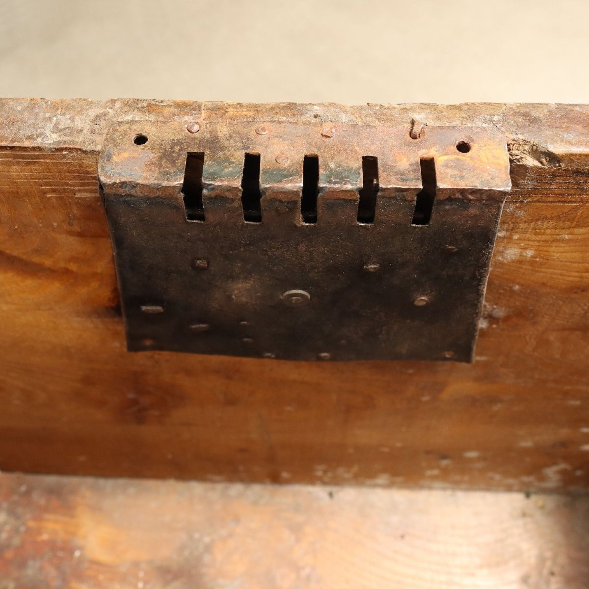 Neo-renaissance Style Trunk Wrought Iron Italy XIX Century-photo-6