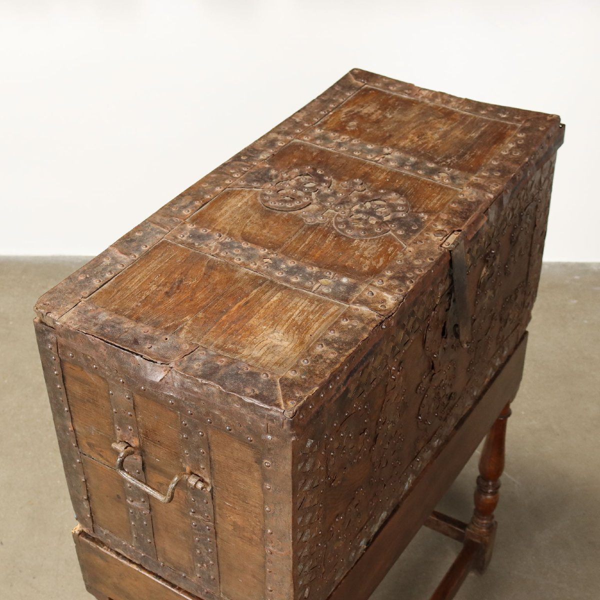 Neo-renaissance Style Trunk Wrought Iron Italy XIX Century-photo-8