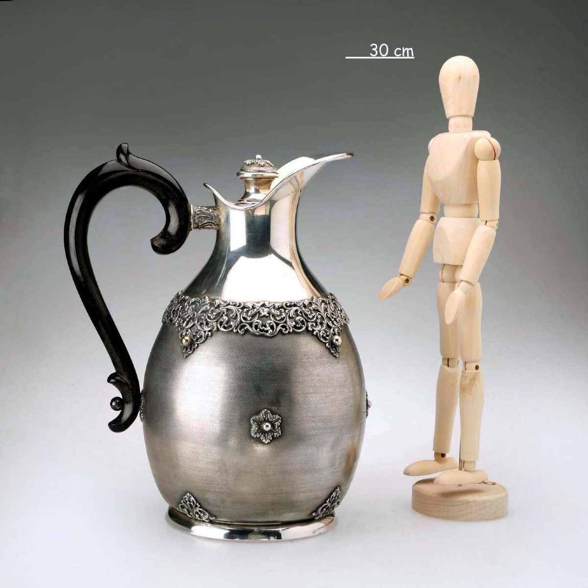 Silver Jug Manufactured By Cesa Alessandria Italy 1920s 1930sa Chiseled And Burin-decorated Sil-photo-2