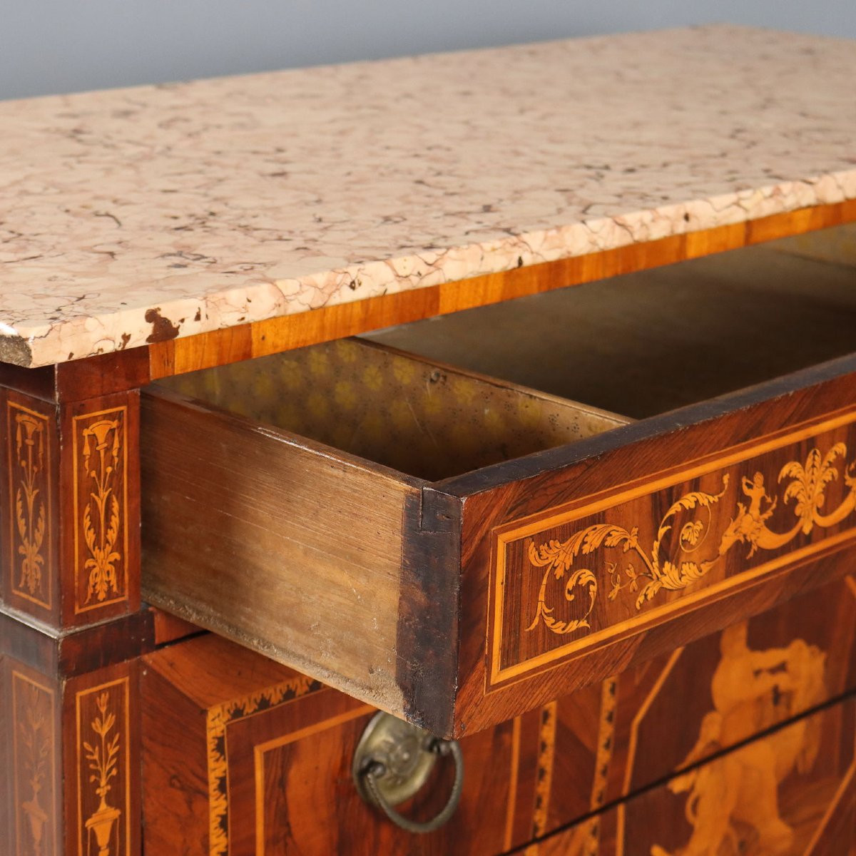Neoclassical Walnut Chest Of Drawers Italy Late 18th Century-photo-2