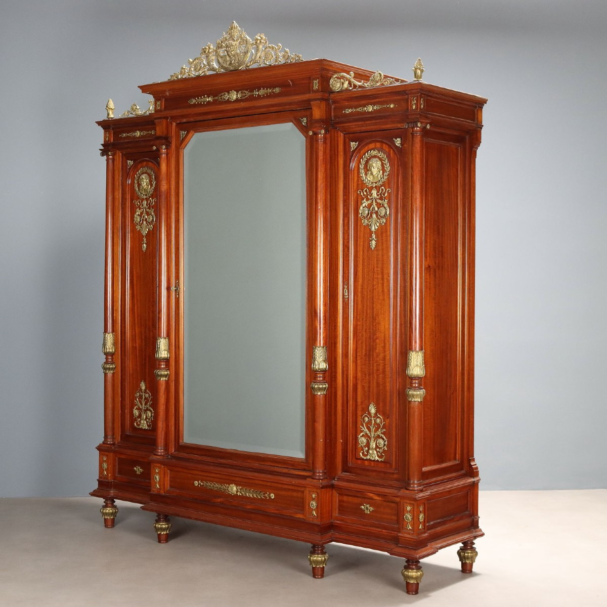 Armoir France, début du XXe siècle