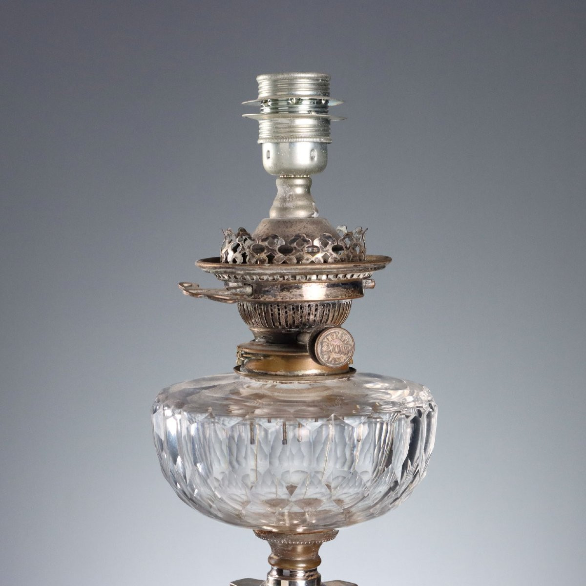 Ensemble de trois lampes en métal argenté et verre Angleterre, début des années 1900-photo-7