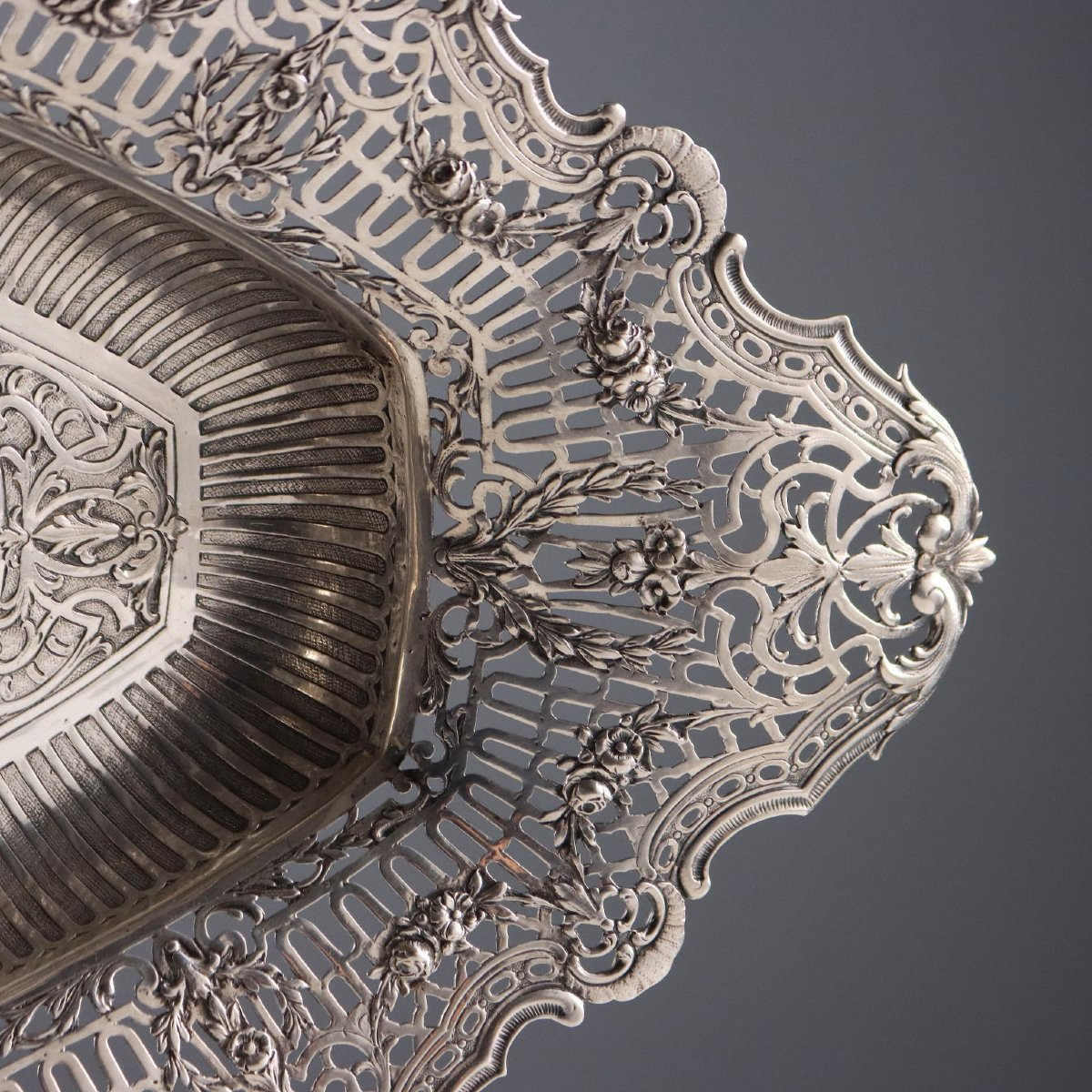 Centre de table en argent Europe Fin du XIXe siècle Début du XXe siècle-photo-1