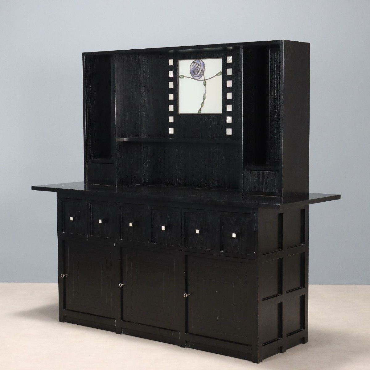 Buffet conçu par Charles Rennie Mackintosh pour Cassina