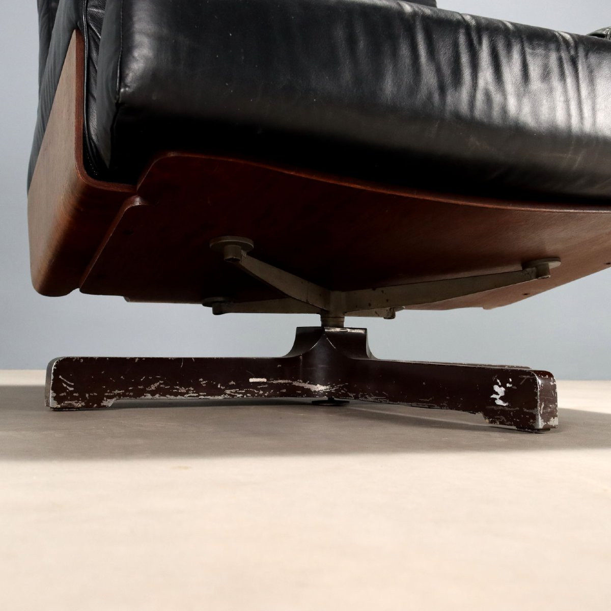 Fauteuil Cinova 401 Vintage Design Menilio Taro Cuir Années 1960-photo-2