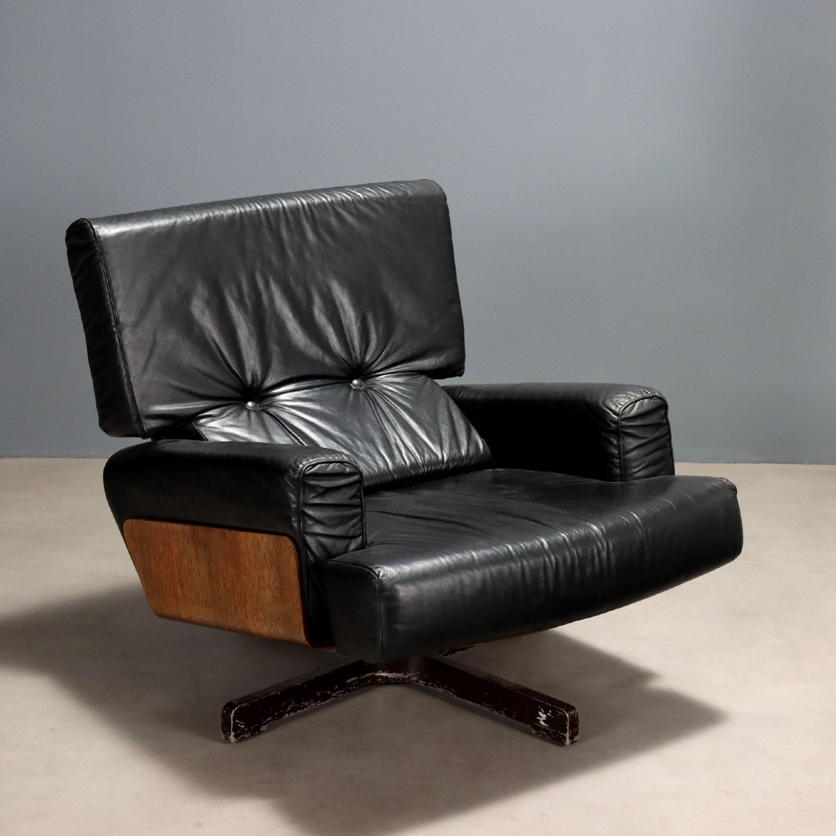 Fauteuil Cinova 401 Vintage Design Menilio Taro Cuir Années 1960