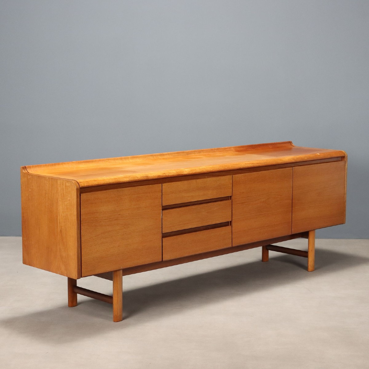Buffet Vintage Bois Plaqué Acajou Design Italie des Années 1960