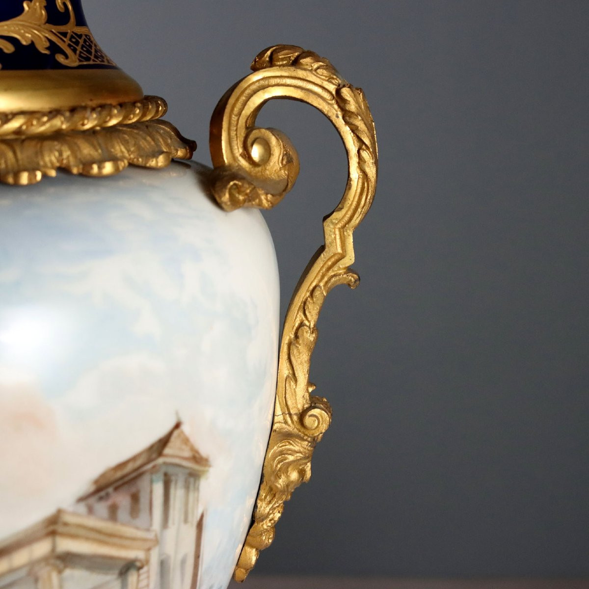 Vases Anciens Porcelaine de Sèvres Décorations du XIXe Siècle-photo-4