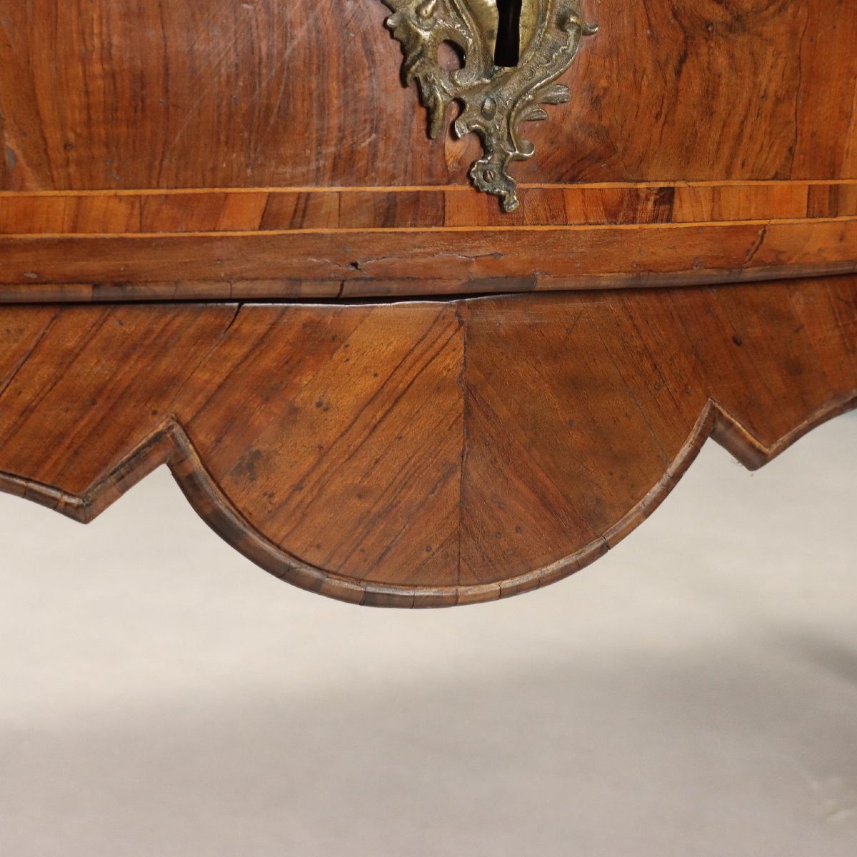 Antique Chest Of Drawers Baroque Walnut Italy XVIII Century-photo-1